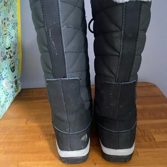 Women's Black Winter Boots - Picture 2 of 4